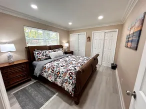 Entire 3BR duplex - 15 min from Airport - Image 3