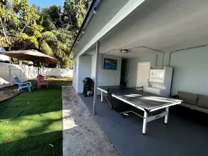 Entire 3BR duplex - 15 min from Airport - Image 5