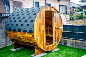 5-minute walk to the sea / Free late check-out on weekdays / BBQ / Pacman / Barrel sauna / Poker table / Dog run - Image 4