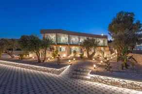 Tota Suites - Image 4