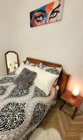 Central house-2 bedroom, self check in - Image 4