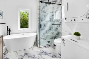 Modern Newly Renovated Home in Corso Italia - Image 5