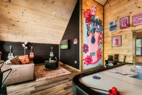 Putt Putt, Hot Tub, Air Hockey, LaserTag, Arcades - Image 2