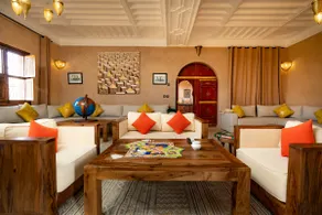 Villa of the Three Monkeys - Image 4