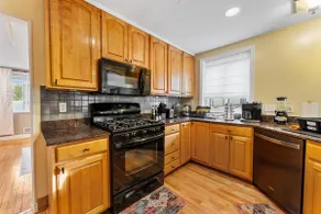 Stylish 3bd/2.5ba - 4 beds |Patio|BBQ|Pool table - Image 4