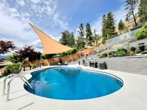 Lake View Poolside Private Suite - Image 5