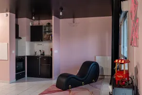 Pinky Room: Love room with Jacuzzi - Image 3