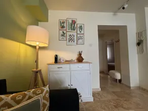 Smart, budget stay for solos, couples, or groups - Image 5
