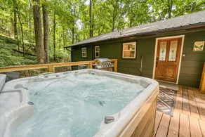 Pet Friendly Lake Lure Cottage | Hot Tub - Image 4