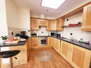 Panoramic Two-bedroom Penthouse - Image 2