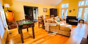 Lunar Lounge • 6 acres • Fireplace • Pet Friendly - Image 5