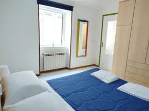 Historic apartment on Viale - Image 2