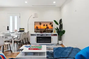 2bd/2ba home | 15 min from beach | BBQ | parking - Image 2