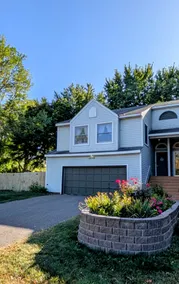 Inviting Cozy House in the Heart of Maple Grove - Image 3