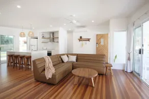 Sylvan Beach House - Image 4