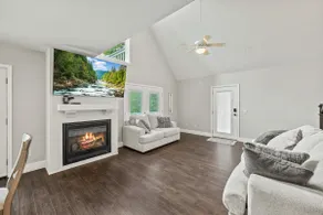 Gorgeous Lake View Minutes from Sunset Marina! - Image 4