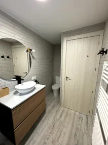 Centrally located and cozy home - Image 5