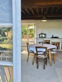 Gîte with idyllic garden one minute from the lake - Image 3