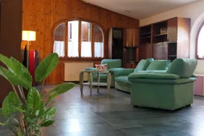 Rosso Papavero Home - Image 5