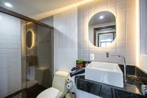 Entire Apartment in Downtown | Pool | Near Rua XV - Image 4