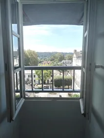 View of the Château de Pau • Right in the center • Bright - Image 5