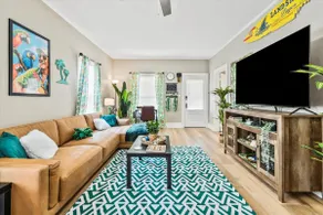 Parrot Head Haven-Bar-Patio-Cornhole-Grill - Image 3