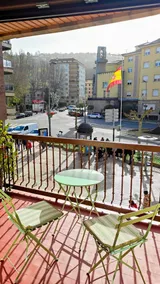 Centrally located and spacious apartment in Béjar - Image 4