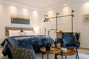 Icarus & Hermes Luxury Apartments - Image 2
