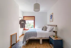 Charming and Cosy 2-bed Home in Nottingham by Renzo, Free Wi-Fi, Great Location - Image 2