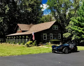 Acorn Resort, a Unique Retreat Cabin on 13 acres. - Image 2