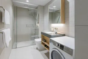 One Bedroom Apartment in Sunshine - Image 4