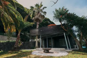 [Pet friendly, with sauna] Villa with a superb view surrounded by the sea and mountains/Entire building/Same price for up to 6 adults - Image 2