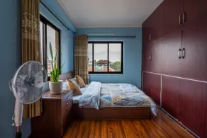 Tranquil Airbnb with Rooftop - Image 4