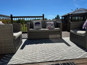 Bungalow Near YEG Airport Pets & Smokefree - Image 4
