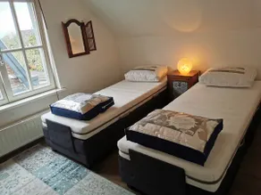 Cozy cottage on the water - Image 4