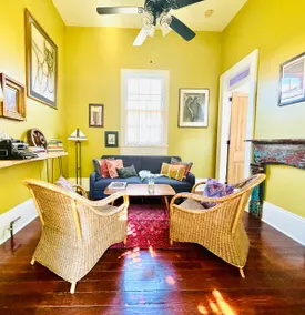 Charming historic cottage with modern amenities. - Image 4