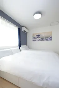 Rana Enoshima: 5-minute walk to the sea, 2-minute walk to the station, apartment with 2 double beds b - Image 3