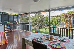 5BR Queenslander| Cinema | Parkside Home - Image 5