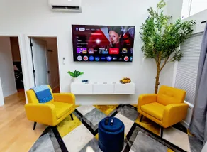 Bumbleberry Guest House - Image 2