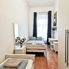 Ferenc Apartment - Image 5