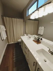 Single story 3 Bedroom 2 Bath Las Vegas House - Image 4
