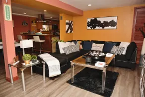 Modern Oasis – Minutes from O’Hare - Image 4