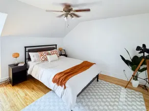 The Artist's Suite - Downtown - Image 5