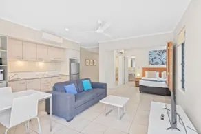 1-Bedroom Apt in the Heart of Trinity Beach - Image 2