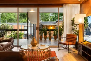 Spacious Hideaway Retreat, Pool, Spa, Acreage - Image 5