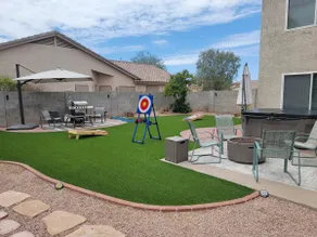 Spacious Glendale Home With Pool/BBQ/Games/Jacuzzi - Image 3