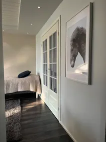 Cozy apartment near Santa Village w free parking - Image 5