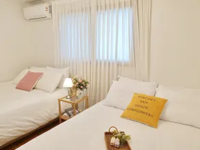 [Legal] [Special Offer] Gangnam_Sinsa Station 3 minutes/2 Rooms/3 Beds/Jamsil/Myeongdong/Hongdae/6 people - Image 4