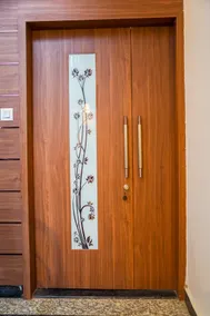 Cozy 2BHK: Privacy, Central Kashi, Safe&Secure - Image 5