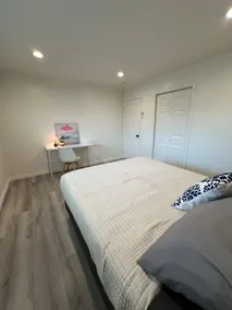 Bright & Modern Home in El Monte - Image 3